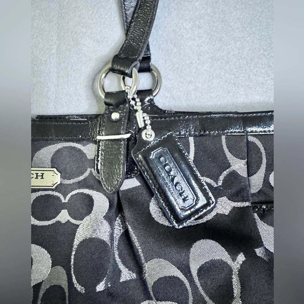 Coach Women's Metallic Silver Black SoHo Signature Shoulder Bag Tote F19664 Y2K - Picture 3 of 16